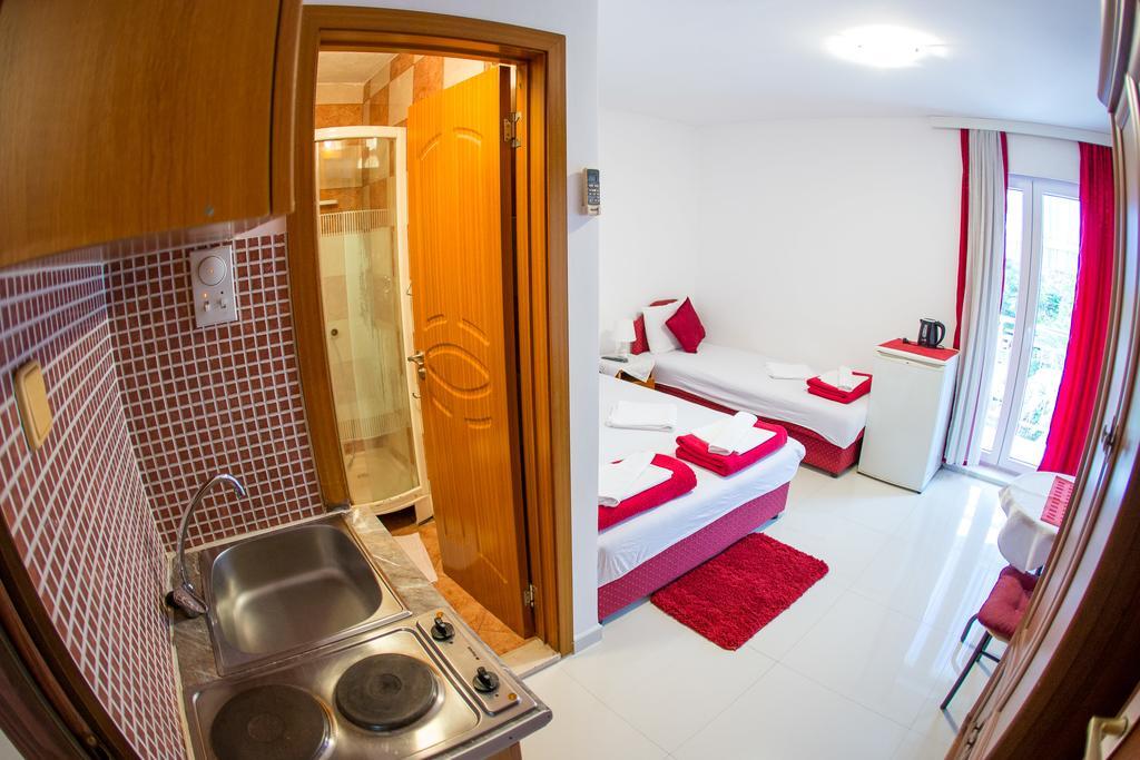 Guest House Vucicevic Budva Exteriör bild