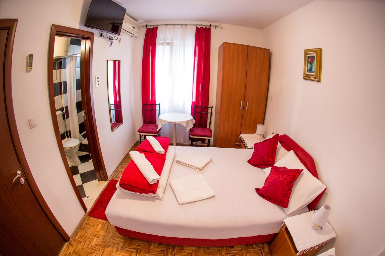 Guest House Vucicevic Budva Exteriör bild