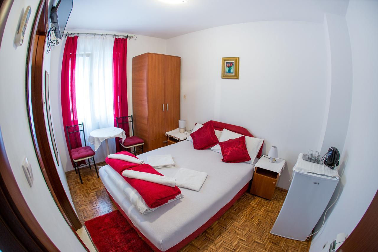 Guest House Vucicevic Budva Exteriör bild